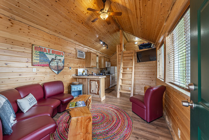 Montana Vacation Cabin Rentals - The Lodge at Lake Mary Ronan